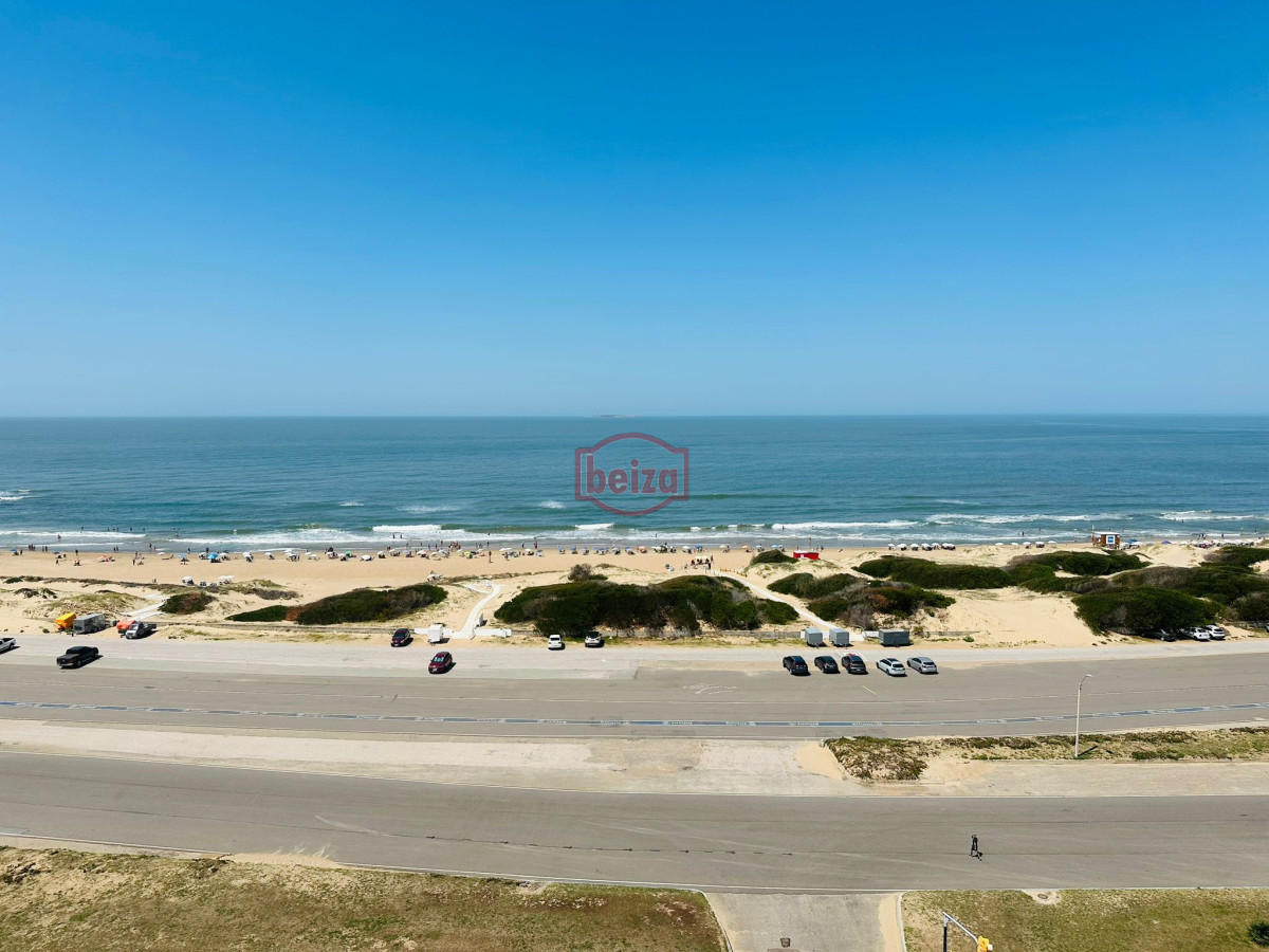 Apartamento ID.166427/ALQUILER-DE-APARTAMENTO-SOBRE-PLAYA-MANSA - APARTAMENTO en alquiler DE 3 DORMITORIOS EN PUNTA DEL ESTE