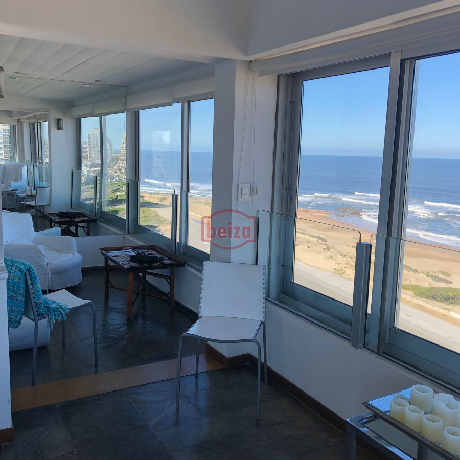 Apartamento ID.165290/ALQUILO-Apartamento-frente-PLAYA-BRAVA - Alquiler por temporada de apartamento de 3 dormitorios en Punta del Este