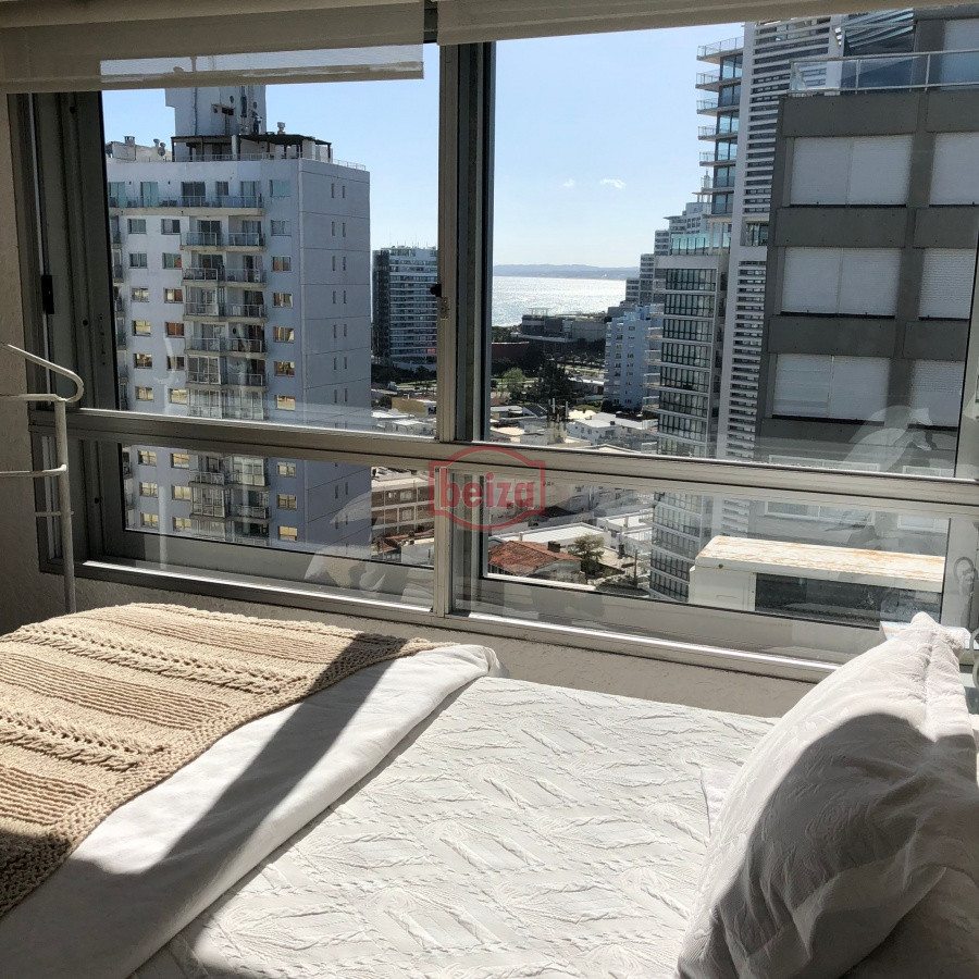 Apartamento ID.165290/ALQUILO-Apartamento-frente-PLAYA-BRAVA - Alquiler por temporada de apartamento de 3 dormitorios en Punta del Este