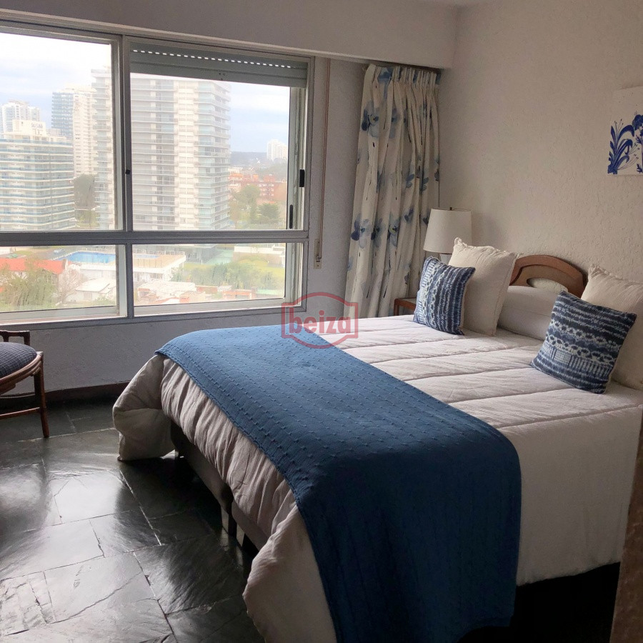 Apartamento ID.166427/ALQUILER-DE-APARTAMENTO-SOBRE-PLAYA-MANSA - APARTAMENTO en alquiler DE 3 DORMITORIOS EN PUNTA DEL ESTE