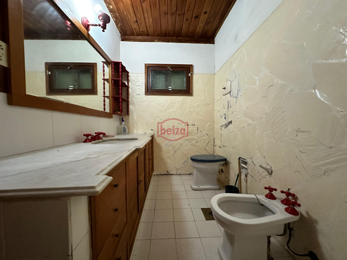 Casa ID.166598/Casa-en-venta-en-PUNTA-DEL-ESTE-zona-PINARES - Corazon de San Rafael, excelente ubicacion