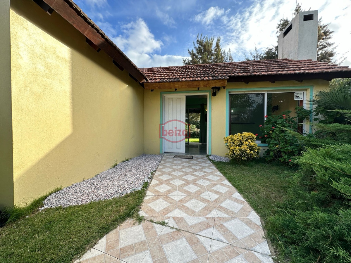 alquiler y venta de casa de 2 dormitorios en punta del este - bza166599c