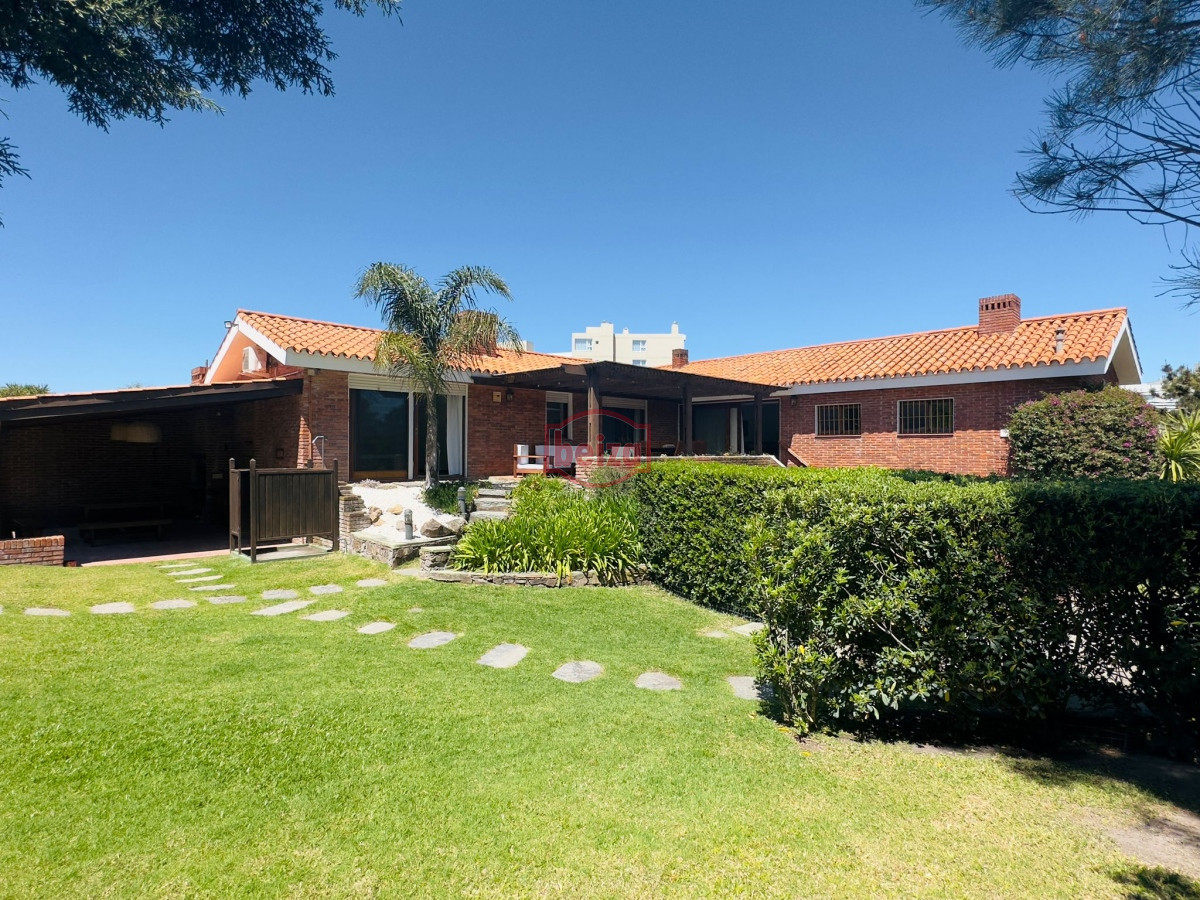 Casa ID.165968 - alquiler de casa con Piscina y vista al mar