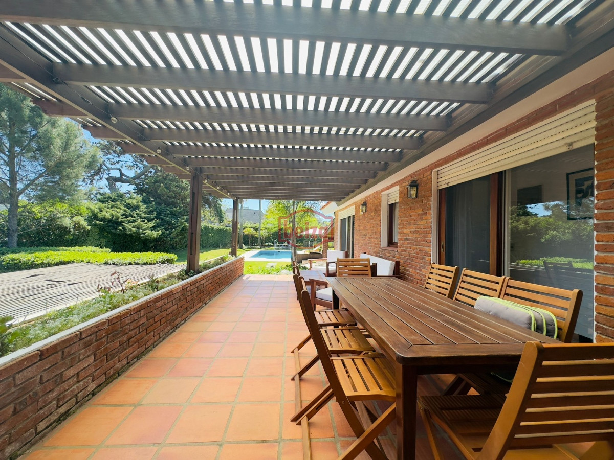 Casa ID.165968 - alquiler de casa con Piscina y vista al mar