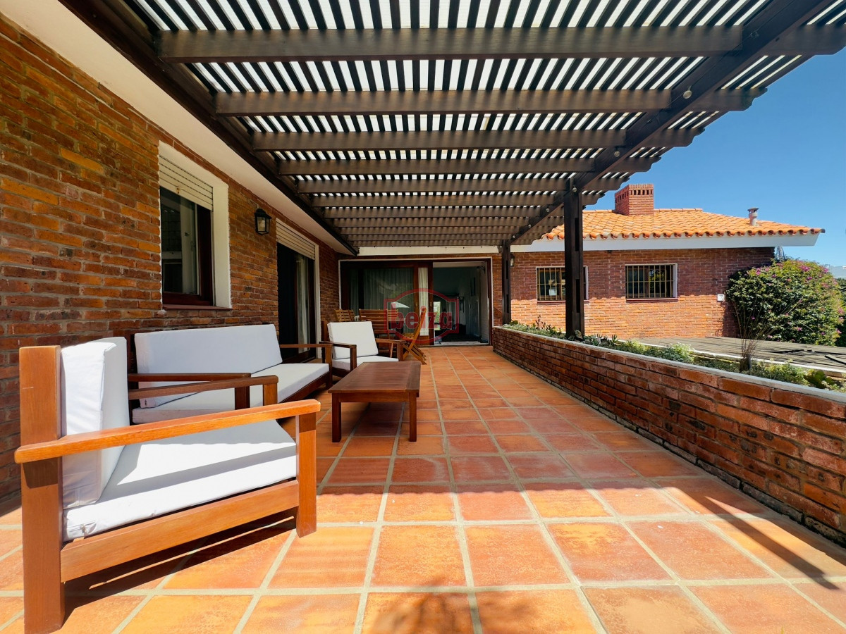 Casa ID.165968 - alquiler de casa con Piscina y vista al mar
