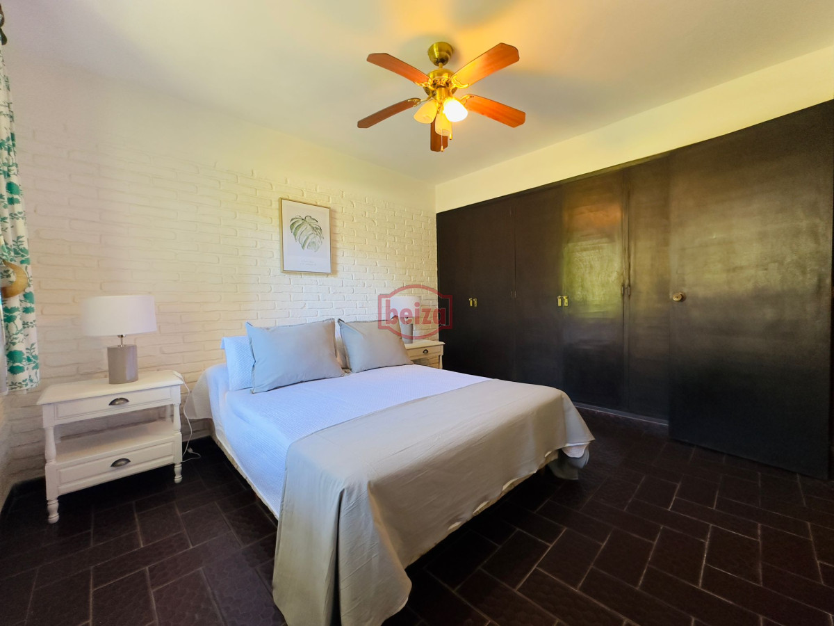 Casa ID.165875 - Alquiler de casa de 4 dormitorios y dep en Punta del Este