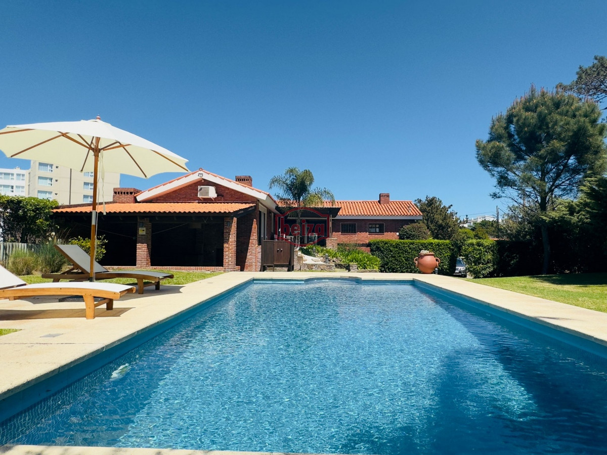 Casa ID.165968 - alquiler de casa con Piscina y vista al mar
