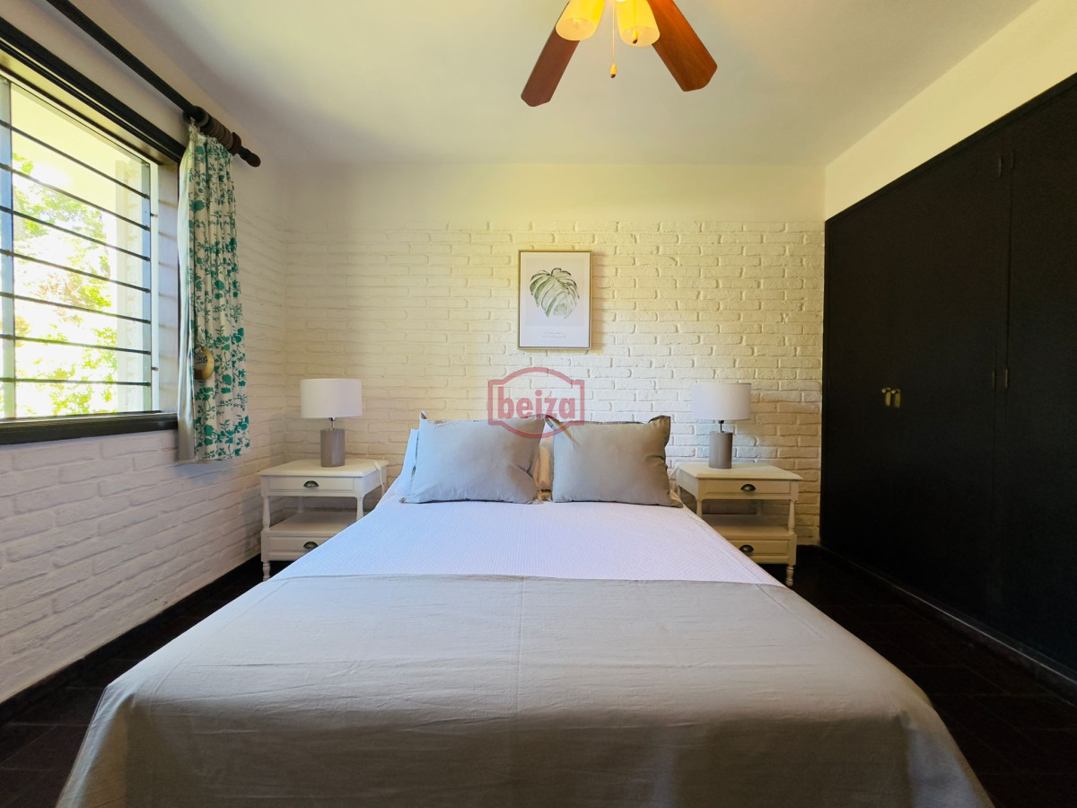 Casa ID.165875 - Alquiler de casa de 4 dormitorios y dep en Punta del Este