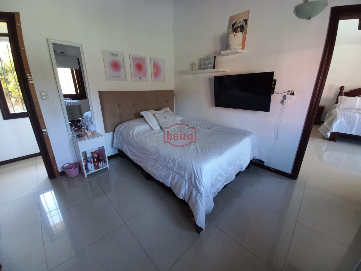 Casa ID.165979/Venta-de-Casa-4-dormitorios-en-Portezuelo,-Punta-del-Este. - Casa de 4 dormitorios en venta en Punta del Este
