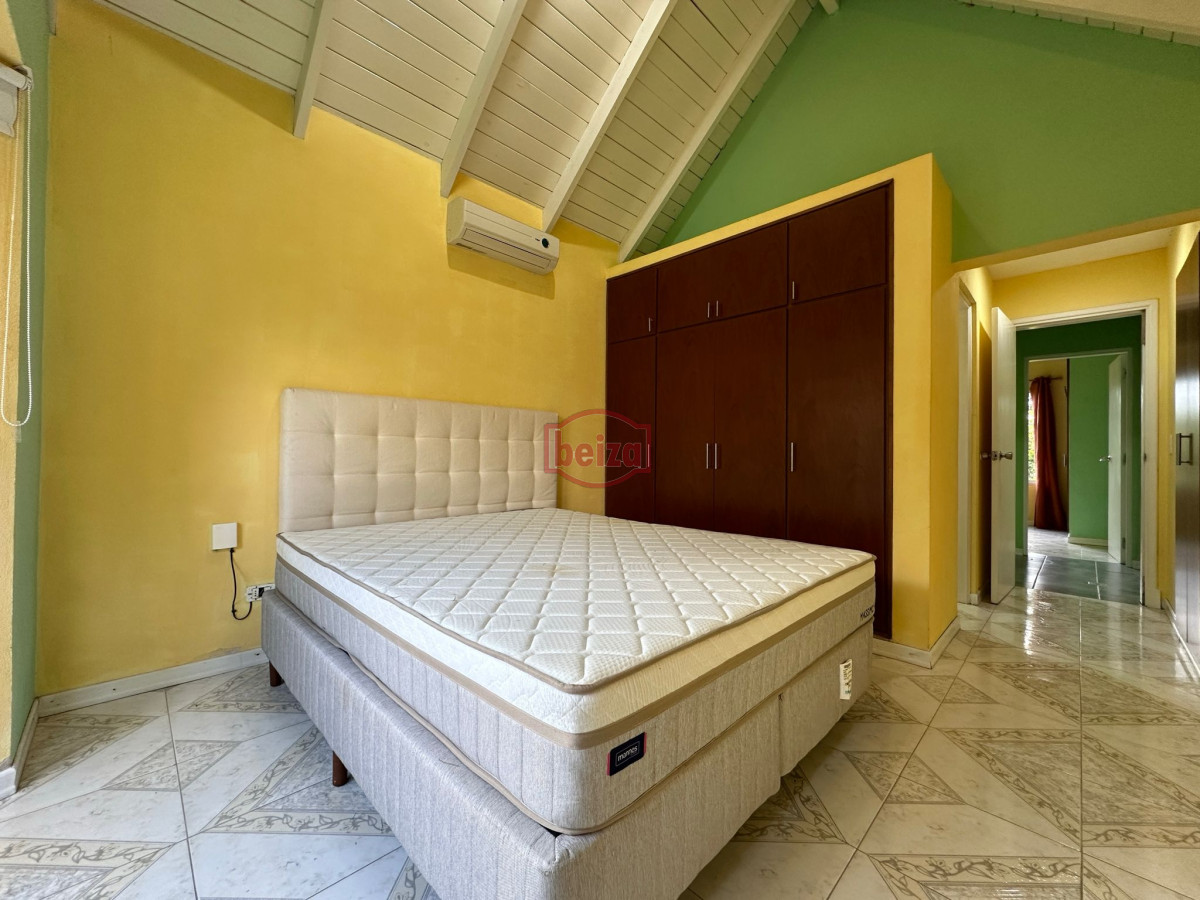 Casa ID.166599/Corazon-de-San-Rafael,-excelente-ubicacion - Alquiler y venta de casa de 2 dormitorios en Punta del Este