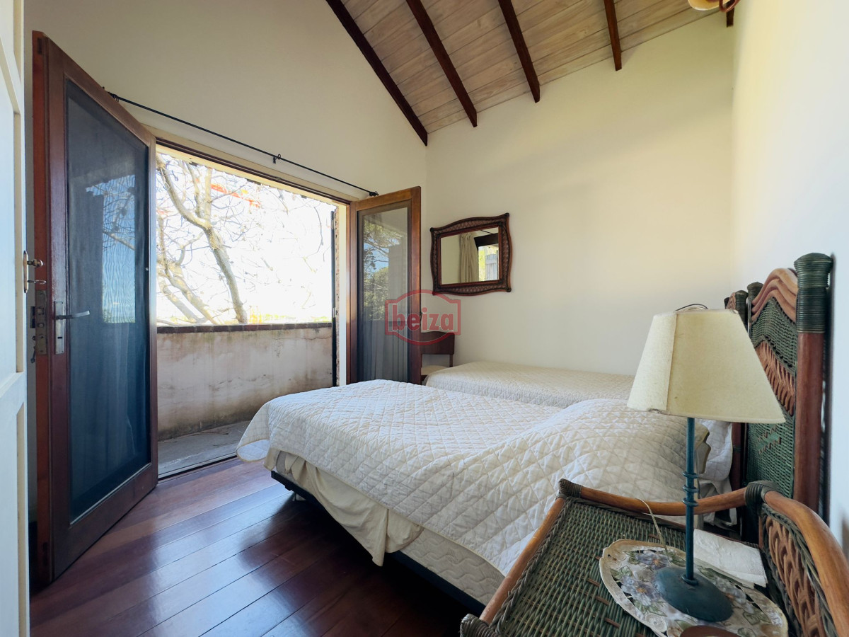 Casa ID.166094 - Casa de 4 dormitorios en venta en Punta del Este