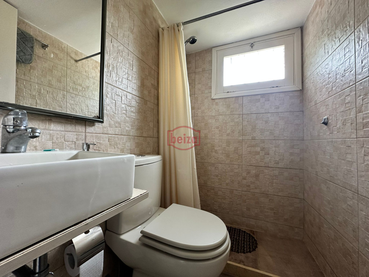 Casa ID.166101/Alquiler-de-casa-de-3-dormitorios-en-Punta-del-Este - Casa de 3 dormitorios en alquiler en Punta del Este