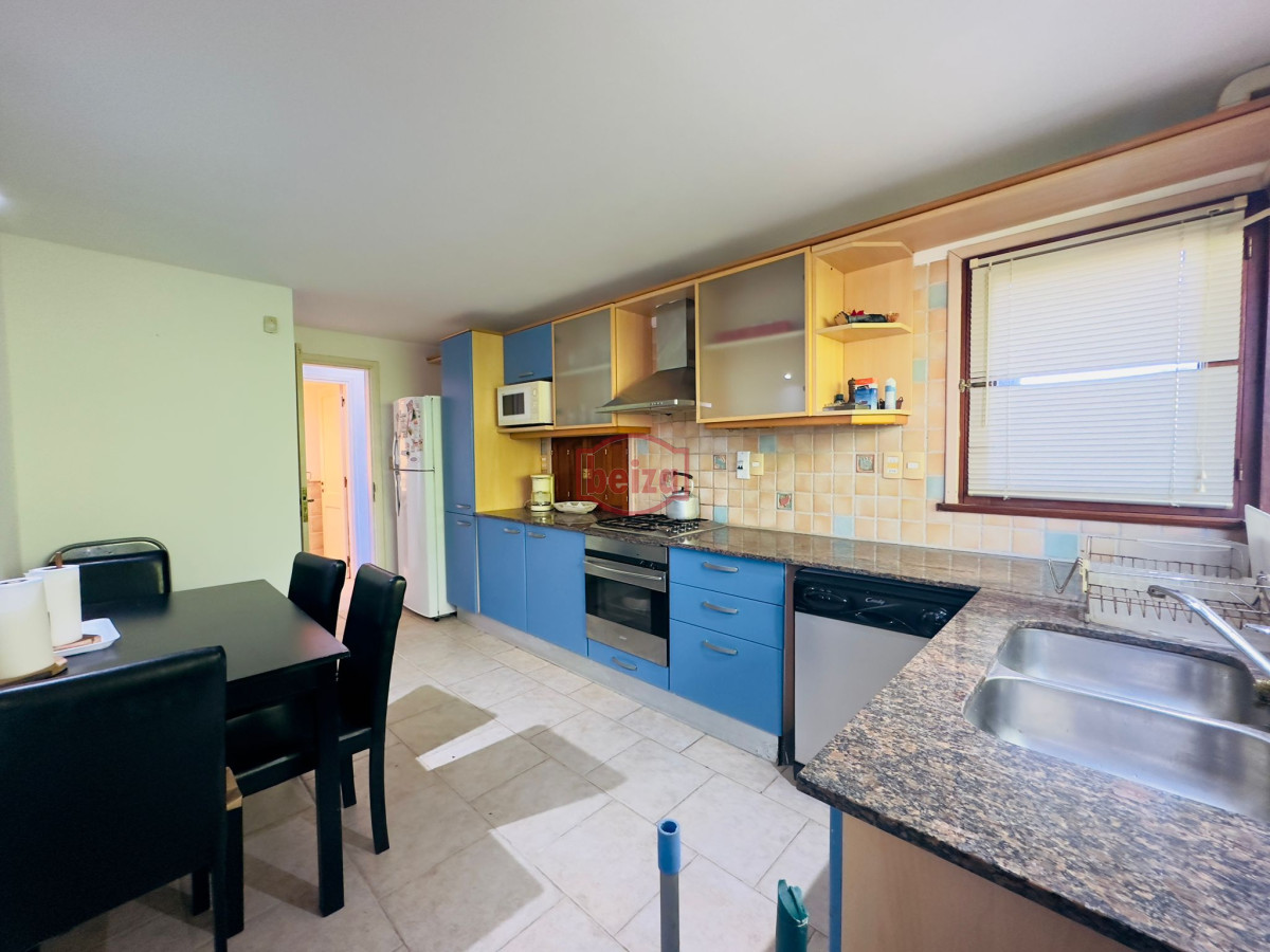 Casa ID.166094 - Casa de 4 dormitorios en venta en Punta del Este