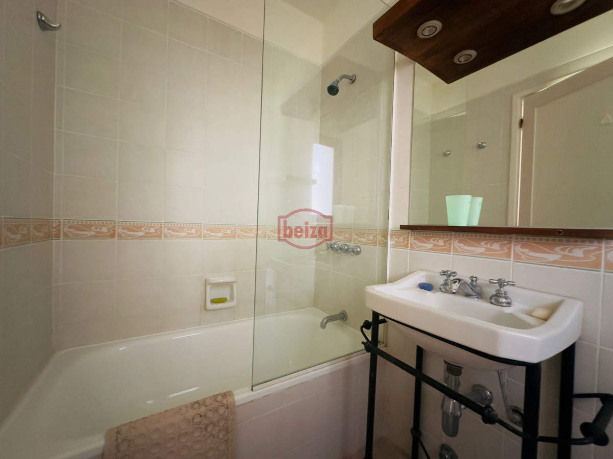 Casa ID.166094 - Casa de 4 dormitorios en venta en Punta del Este
