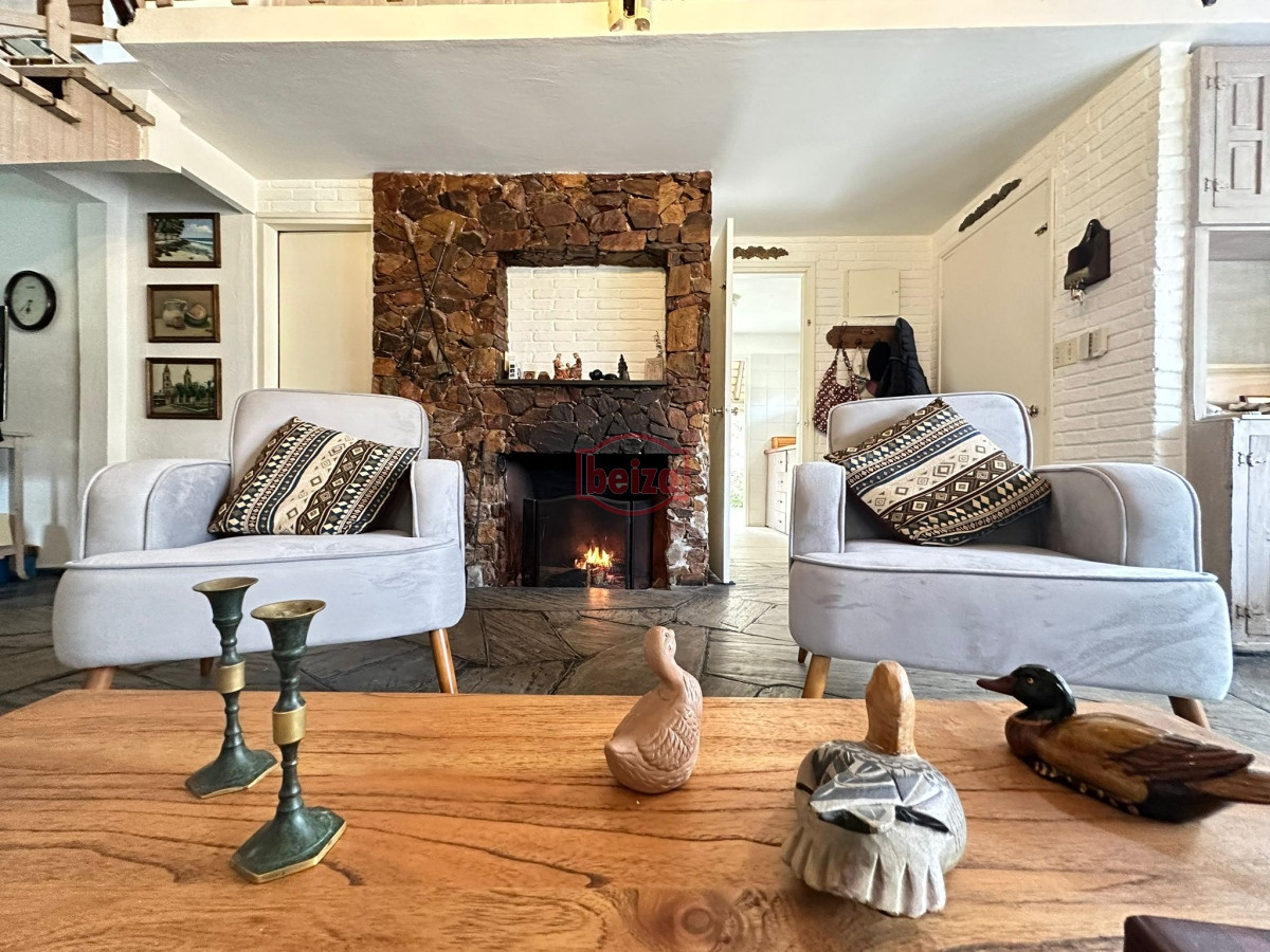 Casa ID.166101/Alquiler-de-casa-de-3-dormitorios-en-Punta-del-Este - Casa de 3 dormitorios en alquiler en Punta del Este