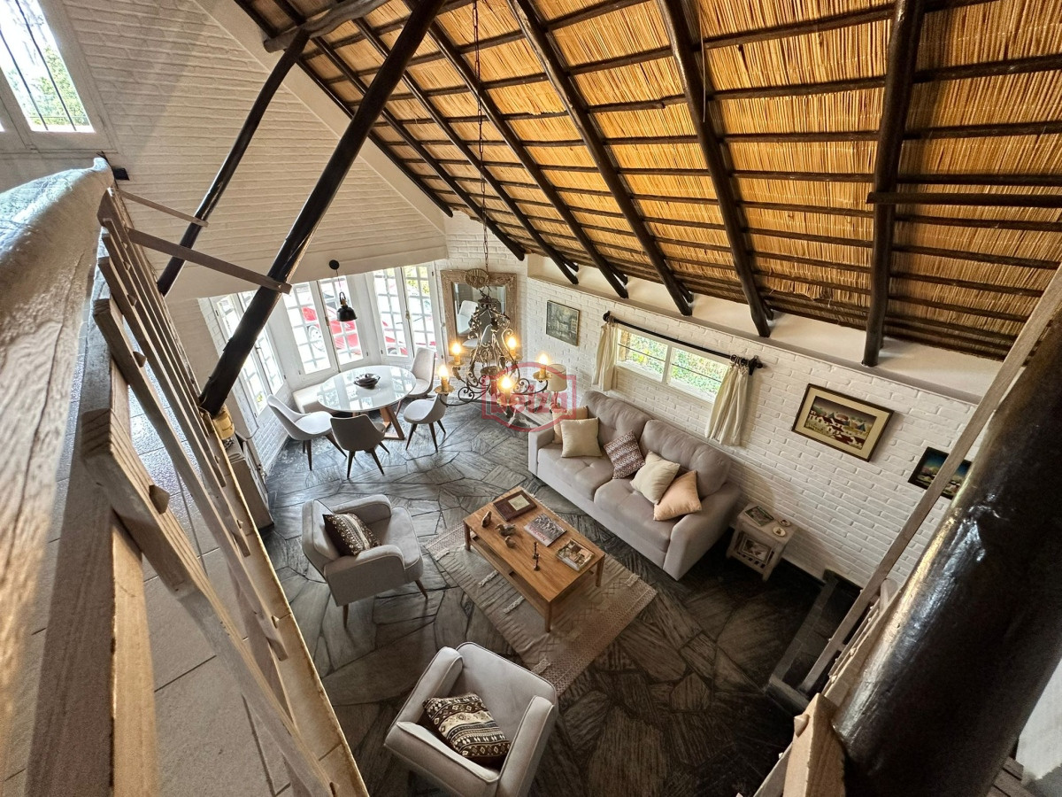 Casa ID.166101/Alquiler-de-casa-de-3-dormitorios-en-Punta-del-Este - Casa de 3 dormitorios en alquiler en Punta del Este