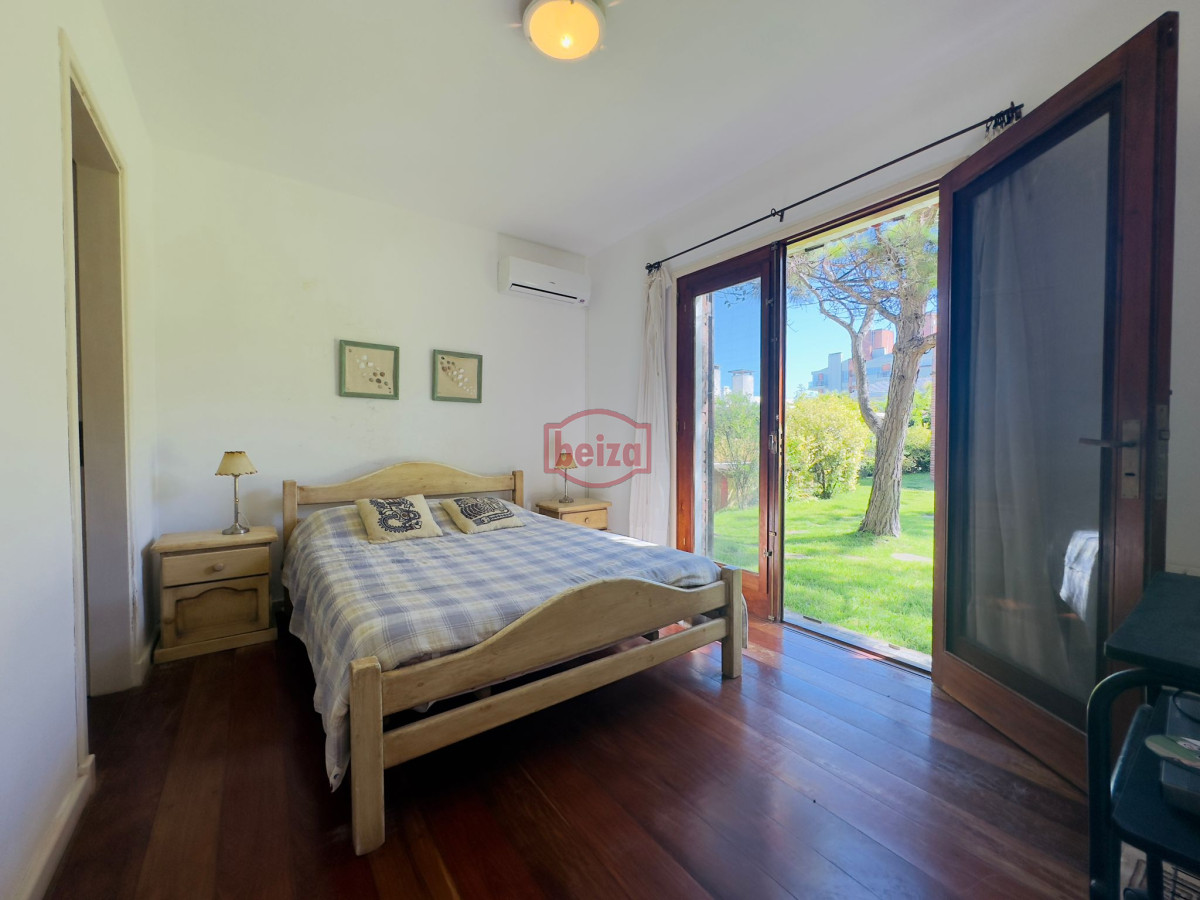 Casa ID.166094 - Casa de 4 dormitorios en venta en Punta del Este