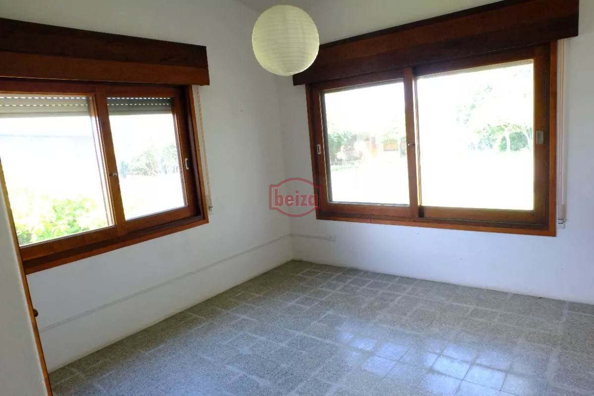 Casa ID.165892/Casa-morada-Aguilar - Oportunidad de casa en venta, Maldonado, 2 dormitorios, 1 baño. 