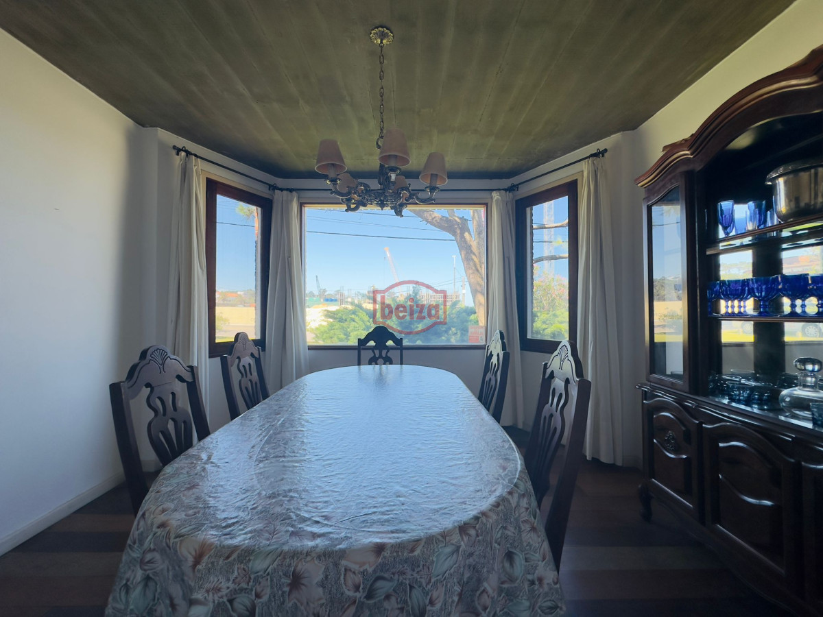 Casa ID.166094 - Casa de 4 dormitorios en venta en Punta del Este