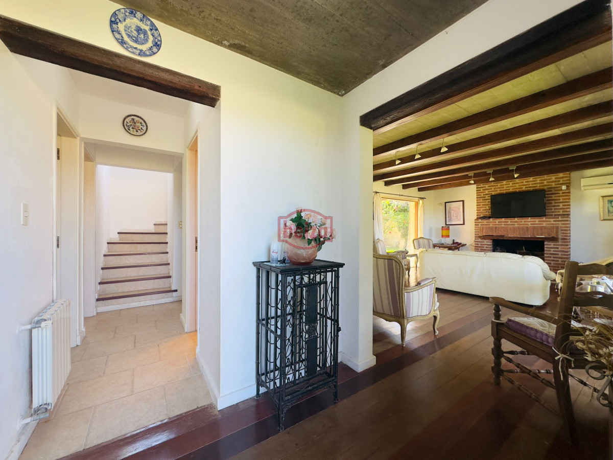 Casa ID.166094 - Casa de 4 dormitorios en venta en Punta del Este