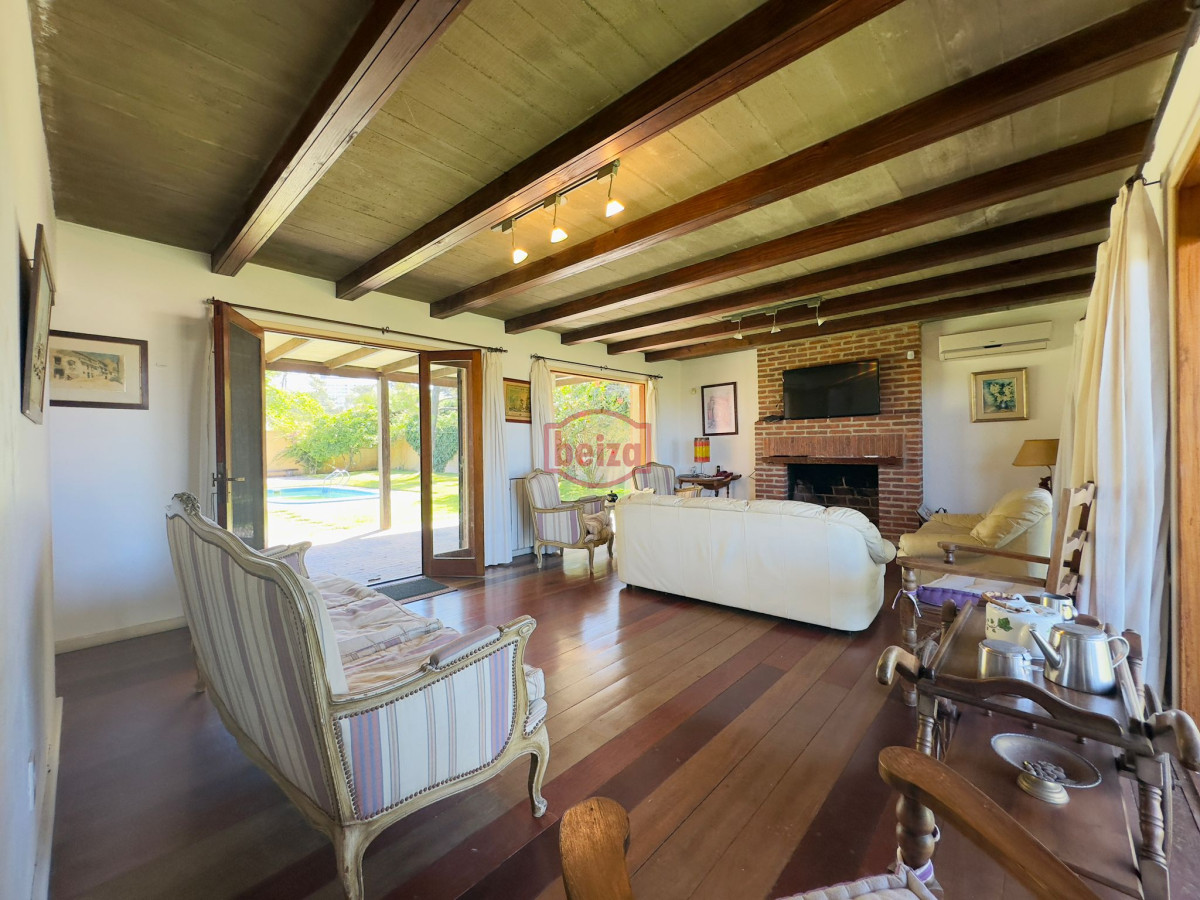 Casa ID.166094 - Casa de 4 dormitorios en venta en Punta del Este