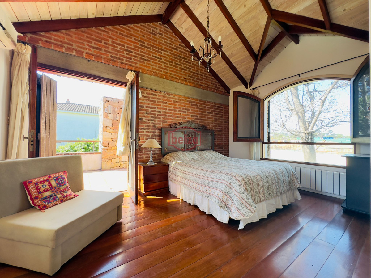 Casa ID.166094 - Casa de 4 dormitorios en venta en Punta del Este