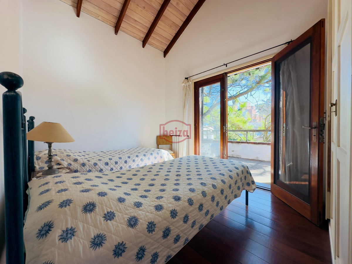 Casa ID.166094 - Casa de 4 dormitorios en venta en Punta del Este
