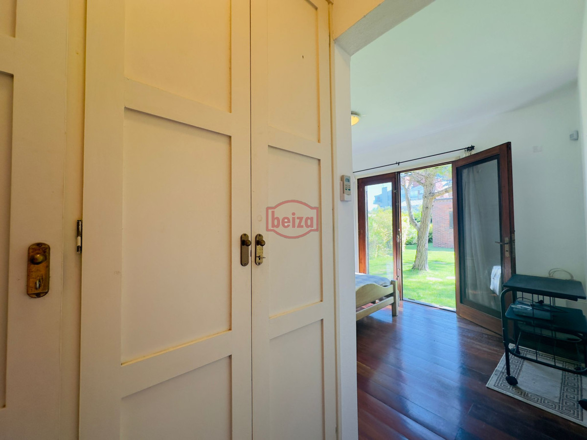 Casa ID.166094 - Casa de 4 dormitorios en venta en Punta del Este