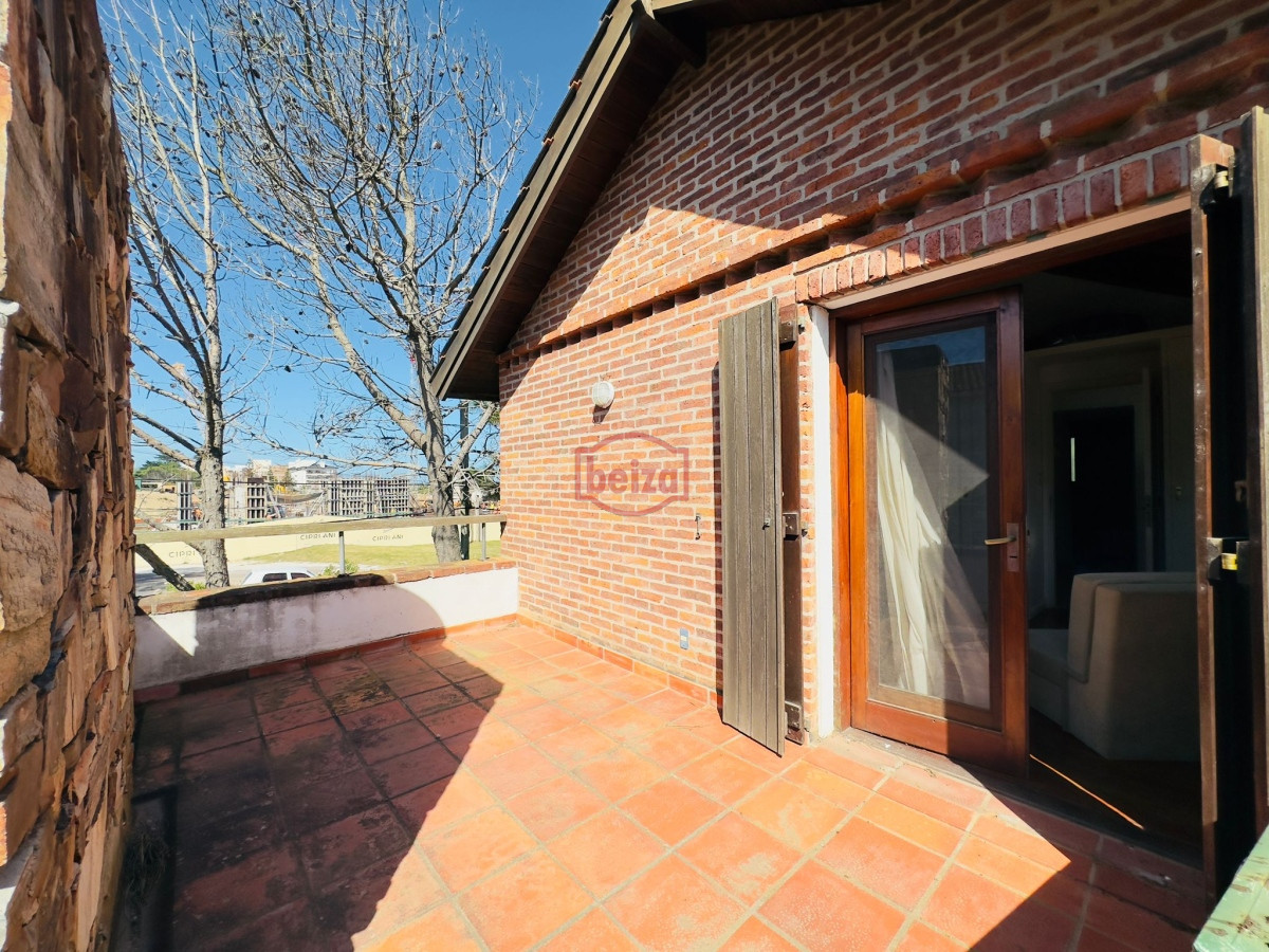 Casa ID.166094 - Casa de 4 dormitorios en venta en Punta del Este