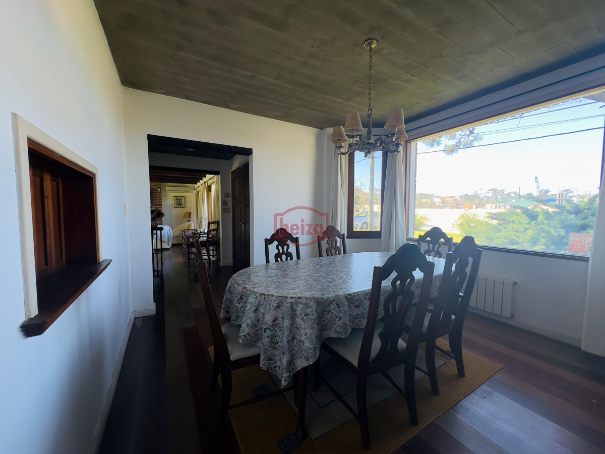 Casa ID.166094 - Casa de 4 dormitorios en venta en Punta del Este