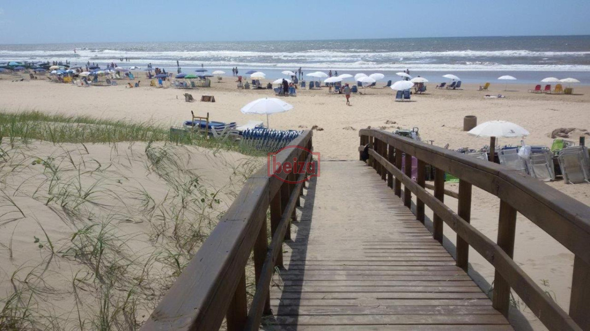 Apartamento ID.167045/Gran-departamento-de-1-dormitorio-en-venta -  Alquiler y venta de apartamento de dos dormitorios en Punta del Este