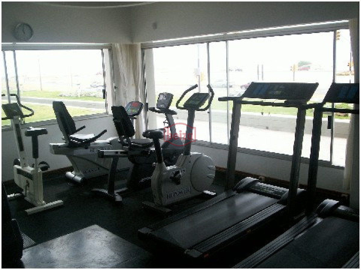 Apartamento ID.166427/ALQUILER-DE-APARTAMENTO-SOBRE-PLAYA-MANSA - APARTAMENTO en alquiler DE 3 DORMITORIOS EN PUNTA DEL ESTE