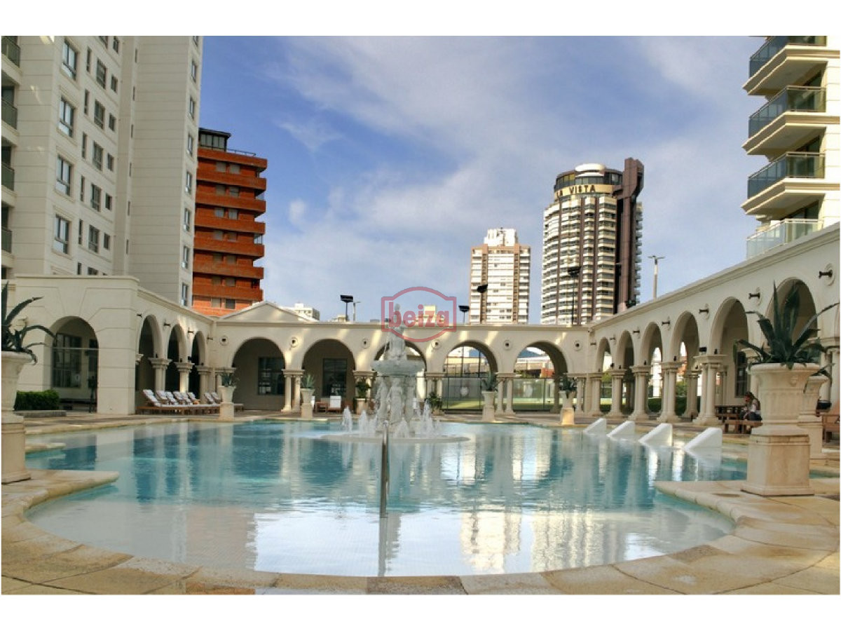 Apartamento ID.166998/Excelente-ubicacion-,-a-2-cuadras-mar -  Apartamento en venta en playa brava de Punta del Este