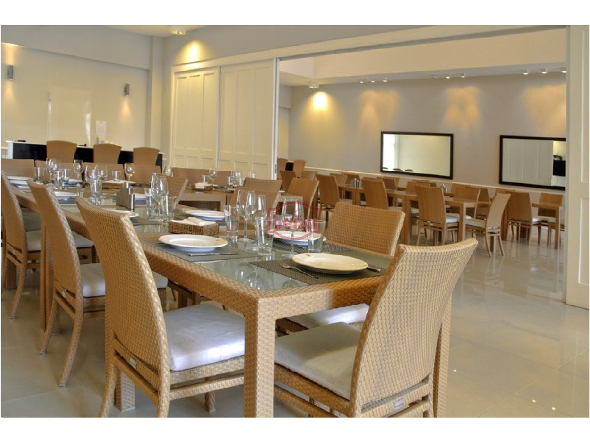 Apartamento ID.166998/Excelente-ubicacion-,-a-2-cuadras-mar -  Apartamento en venta en playa brava de Punta del Este