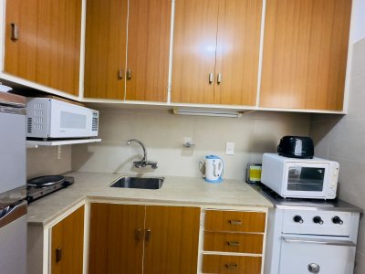  Apartamento en venta, 1 dormitorio, peninsula con garage Punta del este. - MCH10929A