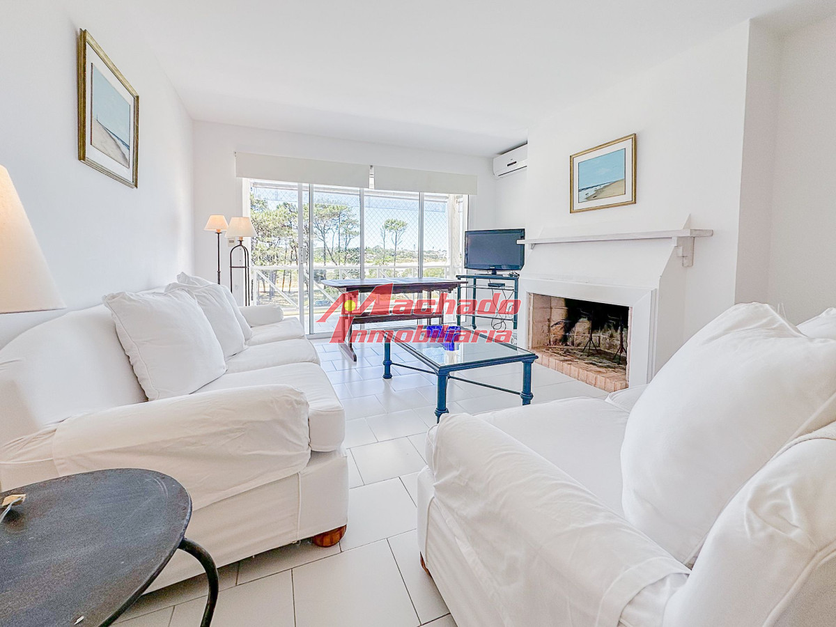 Apartamento en venta en primera linea de La Brava - Complejo Pinares de La Barra