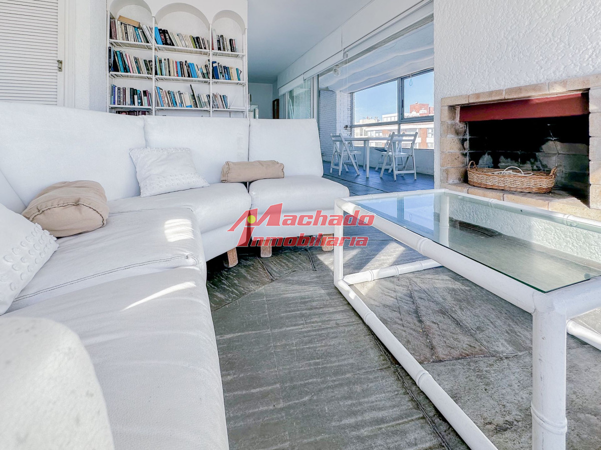 Penthouse en venta en Peninsula, 3 dormitorios, 3 baños, garaje - MCH12206A