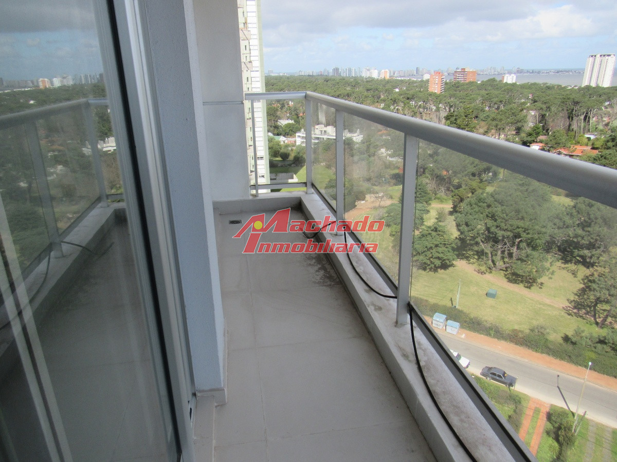 Venta de apartamento de 3 dormitorios en Punta del Este