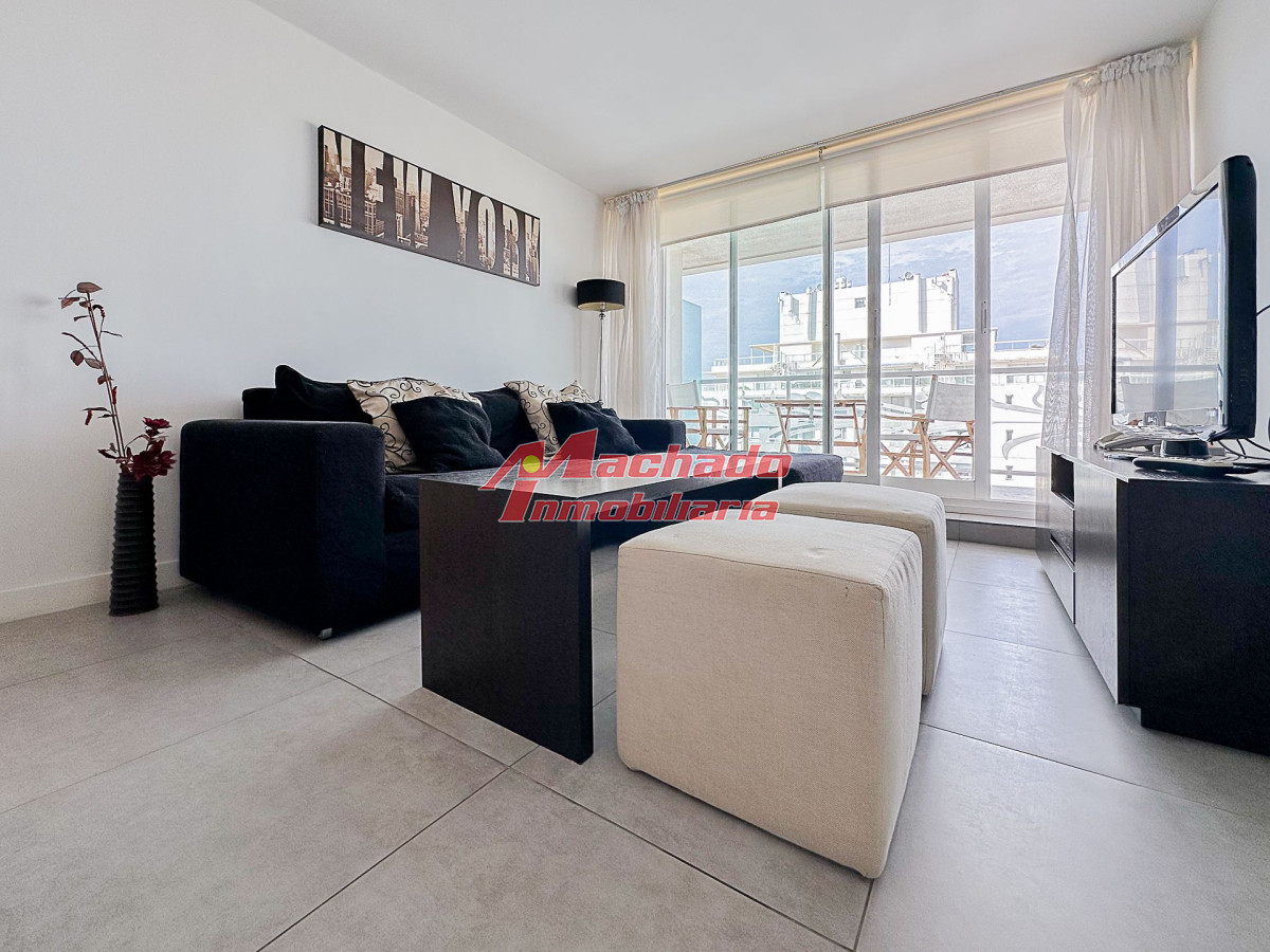 Alquiler temporal, apartamento de1dormitorio y medio en Torre YOO Punta. - MCH11853A
