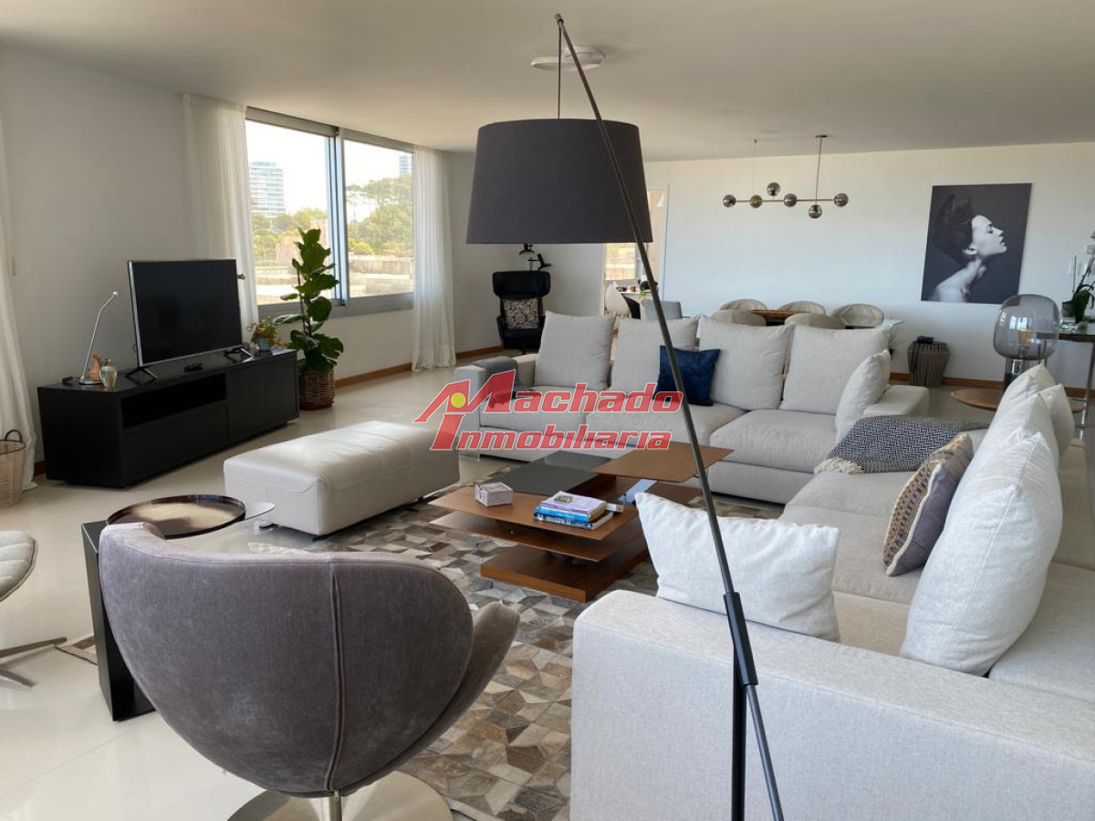 Brava - GoPunta - Portal Inmobiliario de Punta del Este - Maldonado