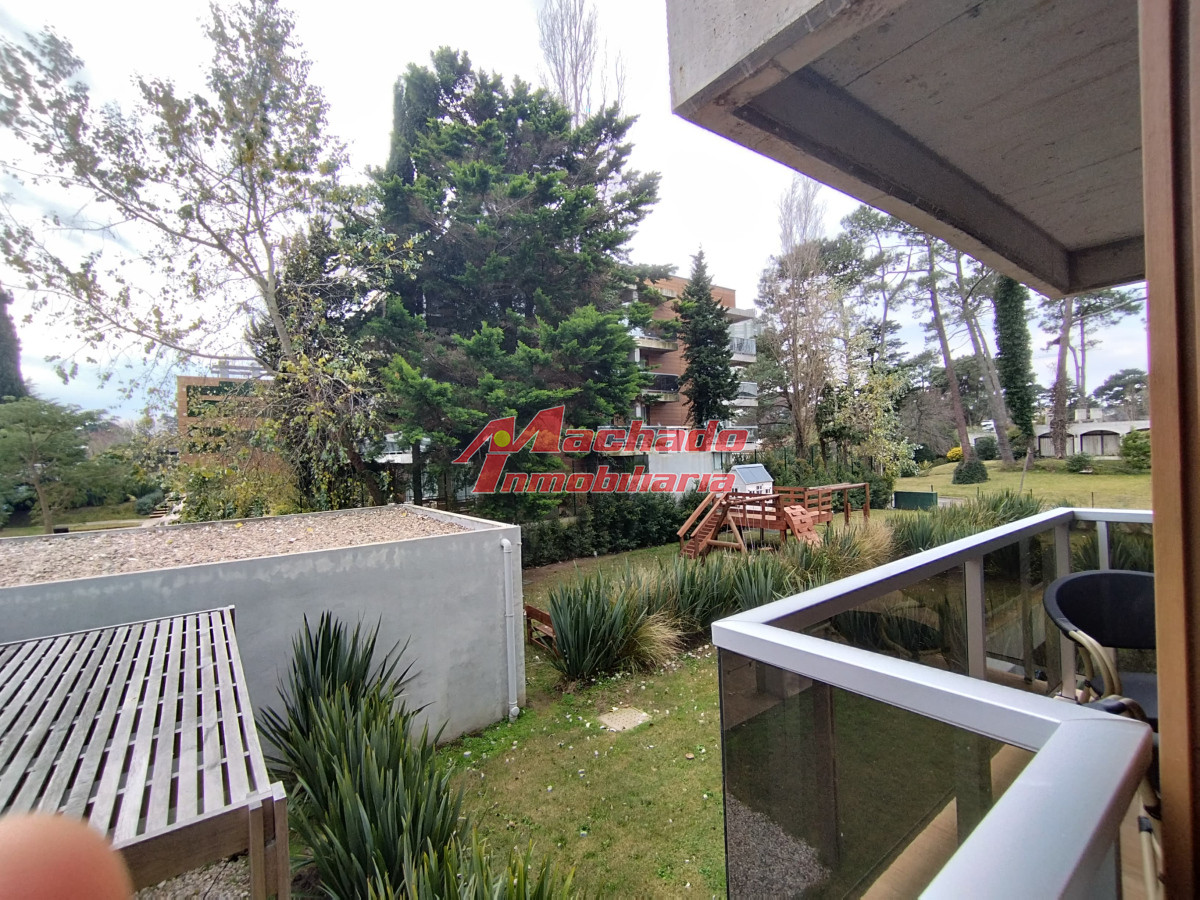 apartamento en venta en playa mansa - GoPunta - Portal Inmobiliario de Punta del Este - Maldonado