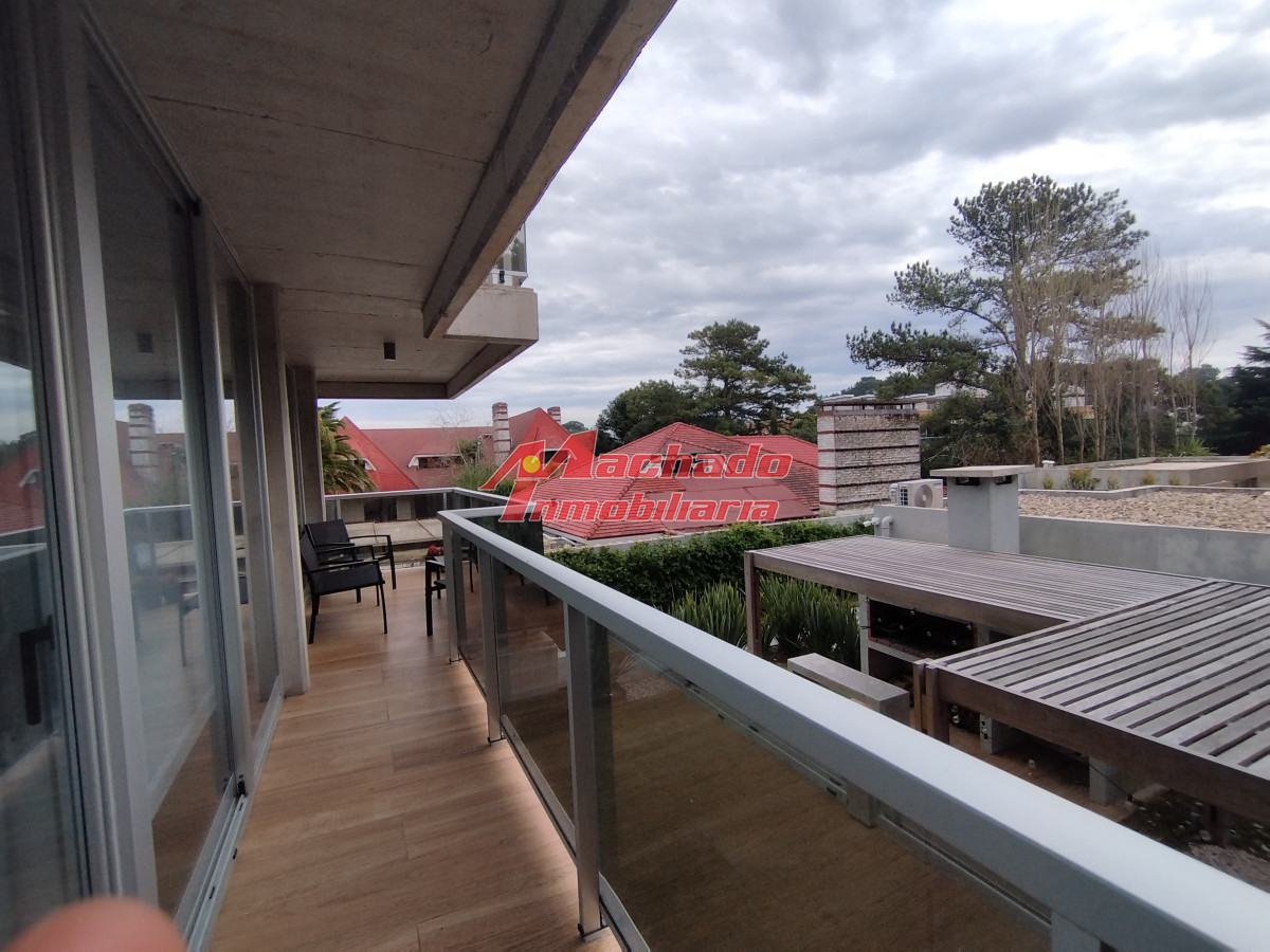 apartamento en venta en playa mansa - GoPunta - Portal Inmobiliario de Punta del Este - Maldonado