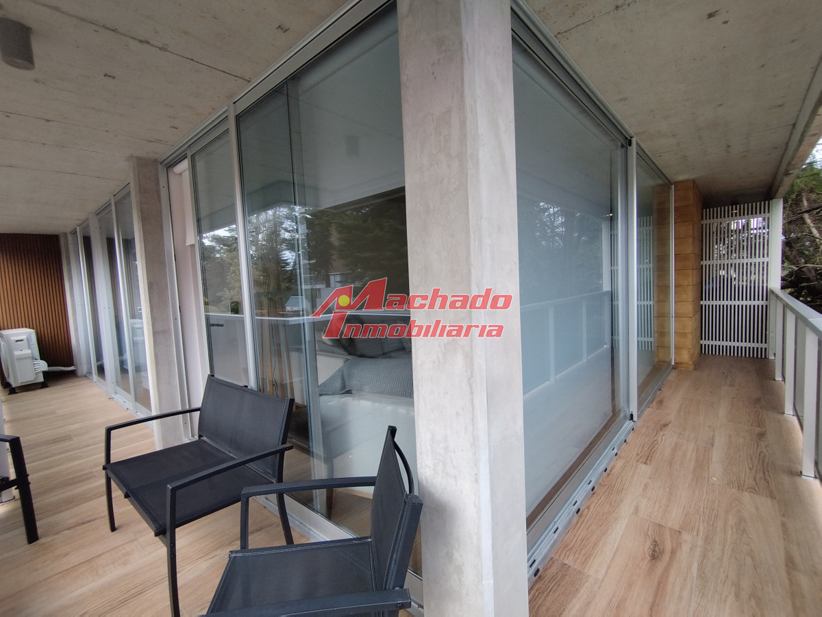 apartamento en venta en playa mansa - GoPunta - Portal Inmobiliario de Punta del Este - Maldonado