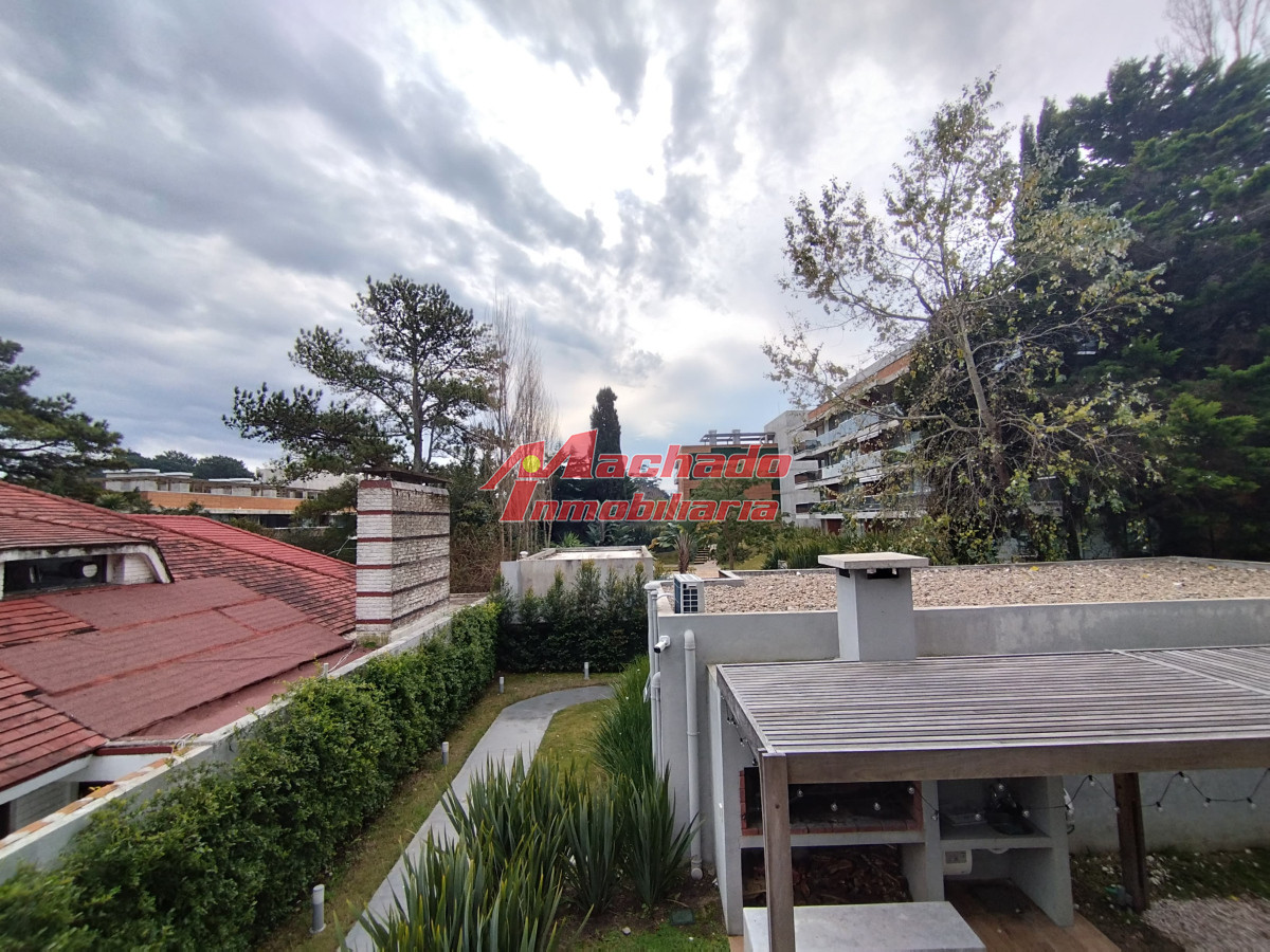 apartamento en venta en playa mansa - GoPunta - Portal Inmobiliario de Punta del Este - Maldonado