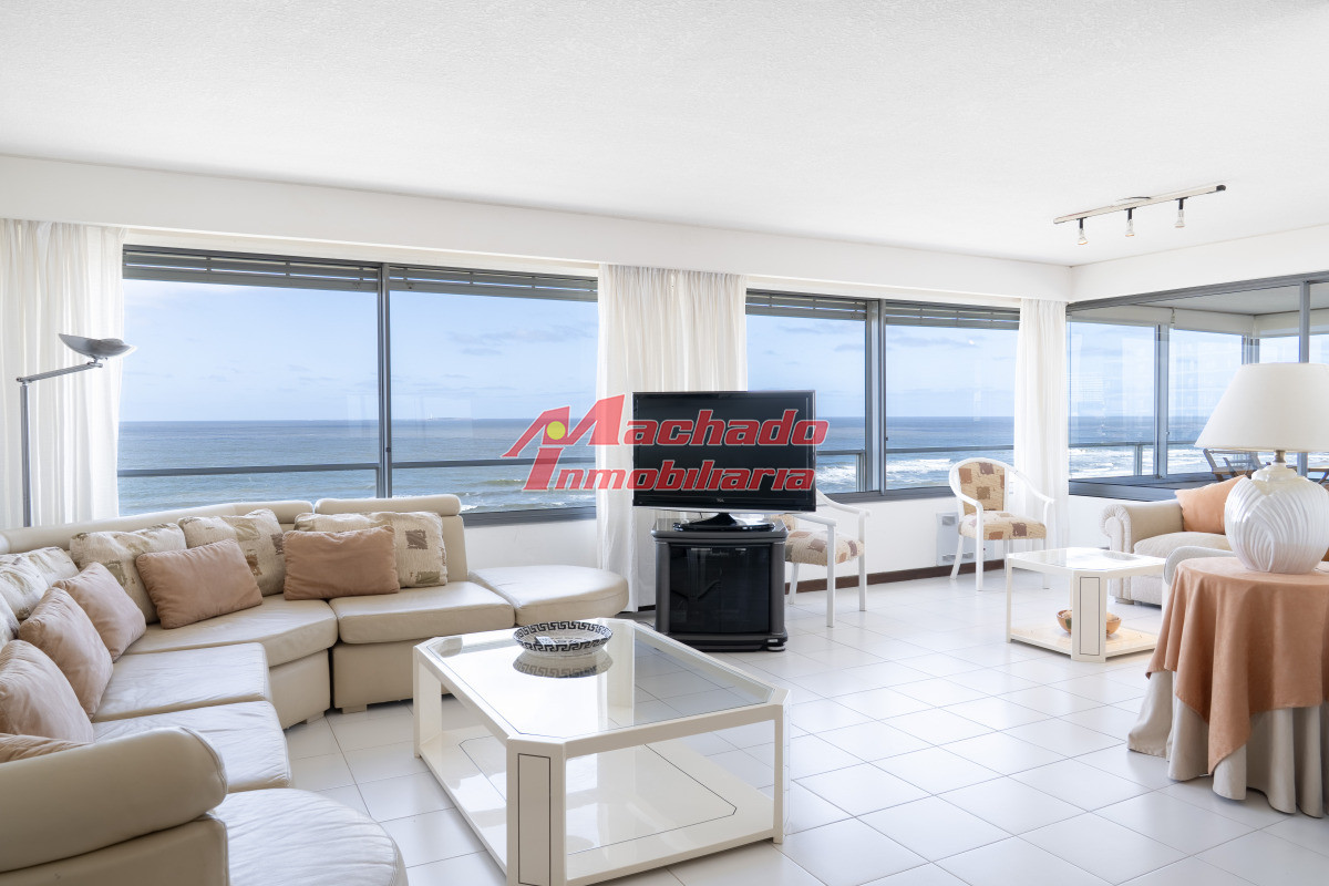 Brava - GoPunta - Portal Inmobiliario de Punta del Este - Maldonado