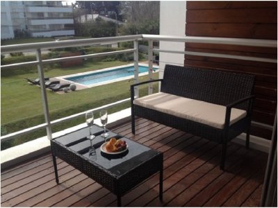 Venta de apartamento de 2 dormitorios en zona Brava