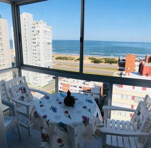 Alquiler de apartamento de 1 dormitorio y 1/2 con vista al mar
