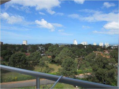 Alquiler de apartamento de dos dormitorios en Punta del Este