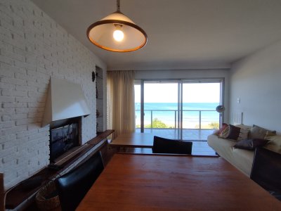 Apartamento en alquiler  primera linea al mar