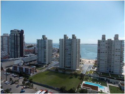 Apartamento  en venta y alquiler en Playa brava Punta del Este 